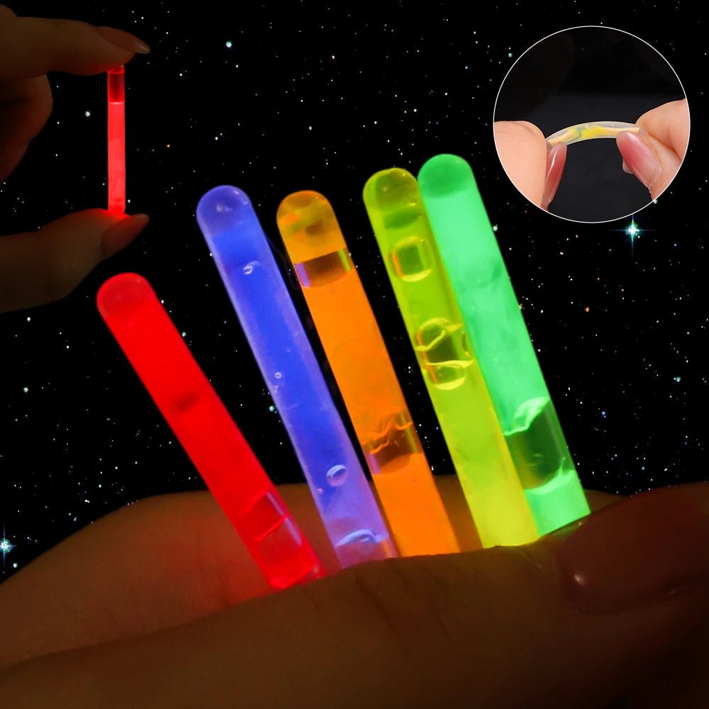 10/20pcs mini glow sticks - 1